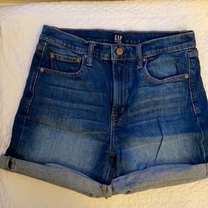 NWOT 4” inseam Gap jean shorts